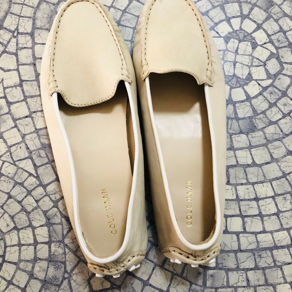 Cole Haan Shoes - EUC Cole Haan sz 8 1/2 Leather Loafers
